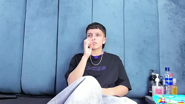 Онлайн чат XXX Megan_Thompson_