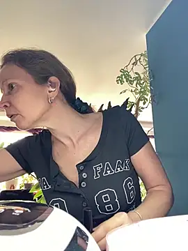 Chatroom XXX en direct de AnnikaRose