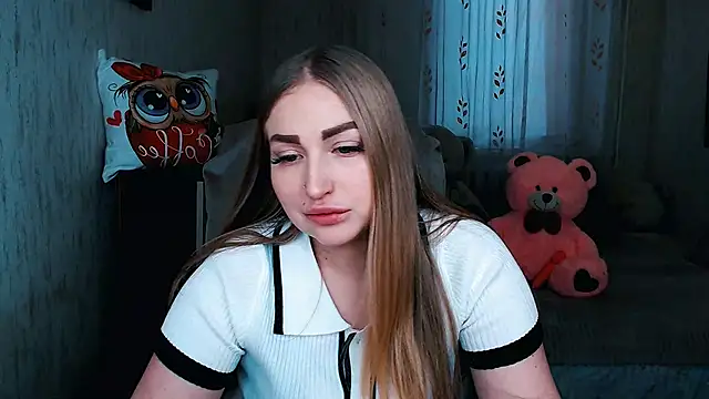 XXX chat uživo modela _KittyBoo