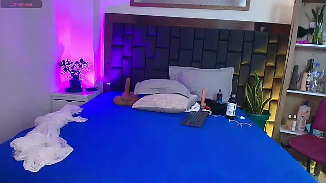 Czat XXX na żywo – EllenaBoobs_