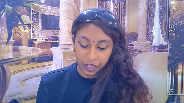 IndianSexyButt's Live XXX Chat