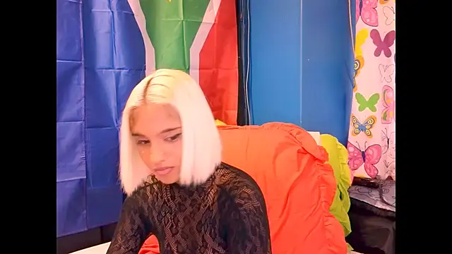 Czat XXX na żywo – indiansumaya29