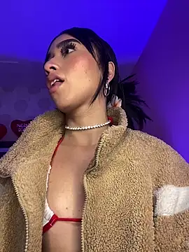 Czat XXX na żywo – alahia_pink