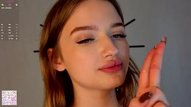 XXX chat uživo modela SolLocy