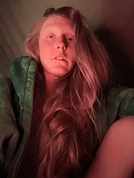 Czat XXX na żywo – GoldenFlameGoddess