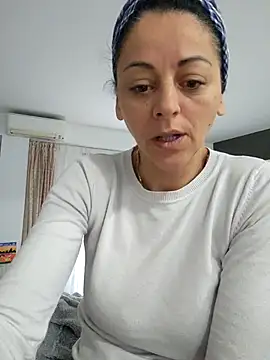 Chat +18 de bruneta_sexy23 ao vivo