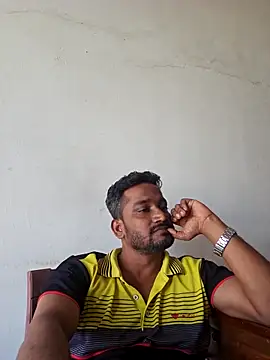 Chat +18 de Rabi_BULKBEAST ao vivo