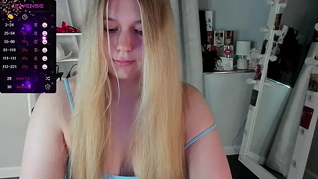 Rebecca_KellyのライブXXXチャット