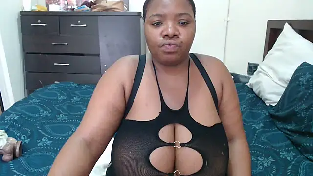 VoluptuousXX5のライブXXXチャット