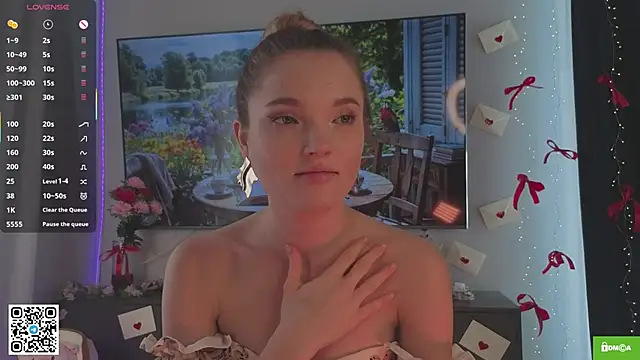 JulieLupo – Naživo XXX chat