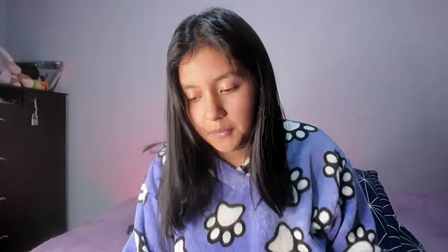 Czat XXX na żywo – Sharlottee__