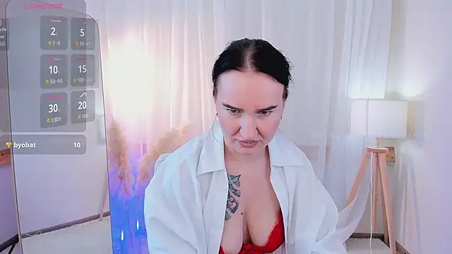 Chat +18 de JustGrace ao vivo