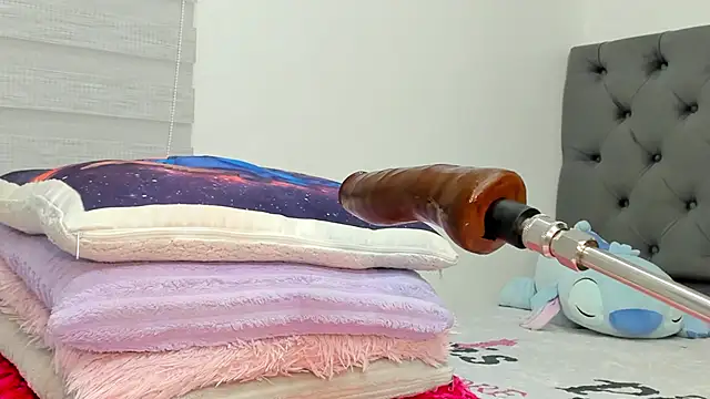 Chat +18 de Elizabeth_18_ ao vivo