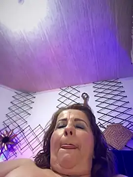 PaulinaSanders_X élő XXX-chatje