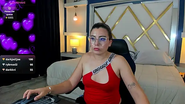 allison_mc élő XXX-chatje