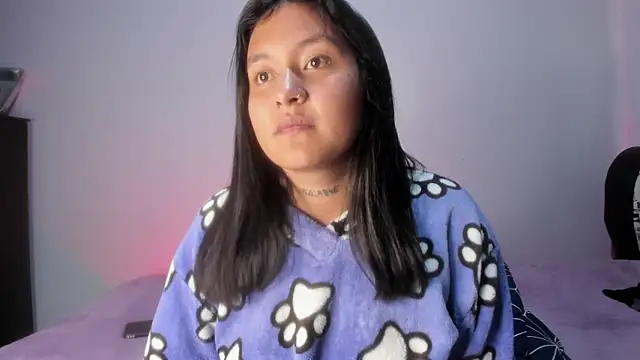 Sharlottee__ 现场XXX聊天