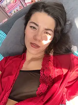 OnlyLeiLa élő XXX-chatje