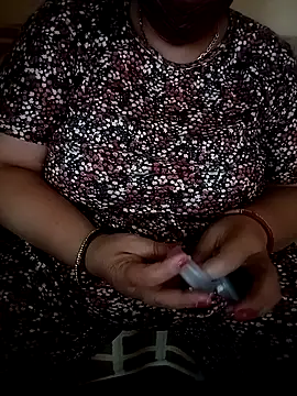 Pertunjukan Kamera Web Simran_008