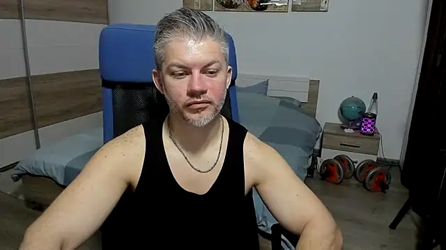 RobbyShawz Live XXX-chat