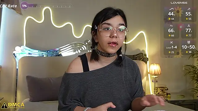 Triss_Moon's Live XXX Chat