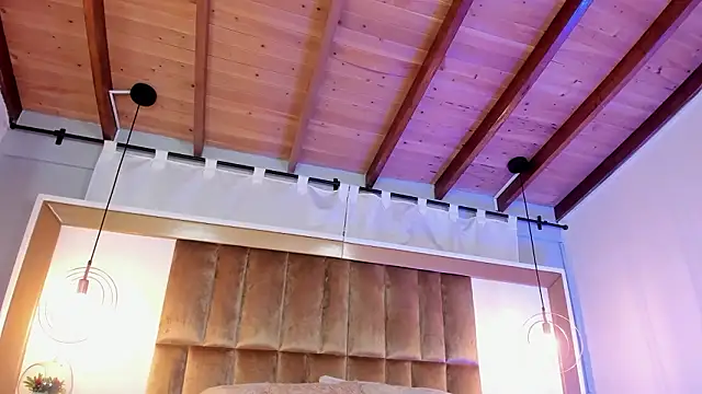 SamyShark Chat XXX in diretta