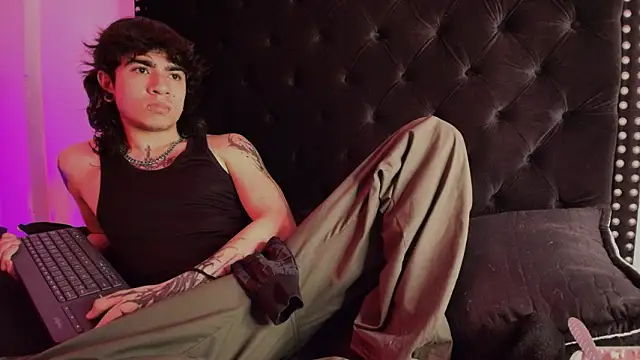 Czat XXX na żywo – Axell_Kussh