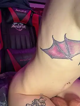 alicewonder09: онлайн-секс-чат