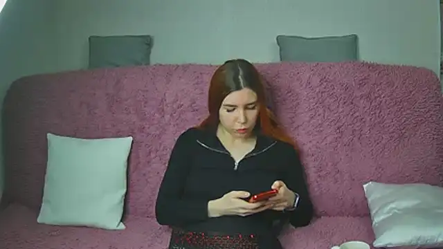 ElllaNuar – Naživo XXX chat