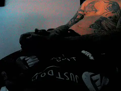 Fuckboyhot23jのライブXXXチャット