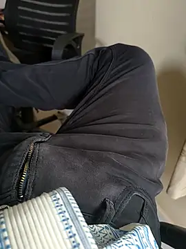 Rj202113's Live XXX Chat