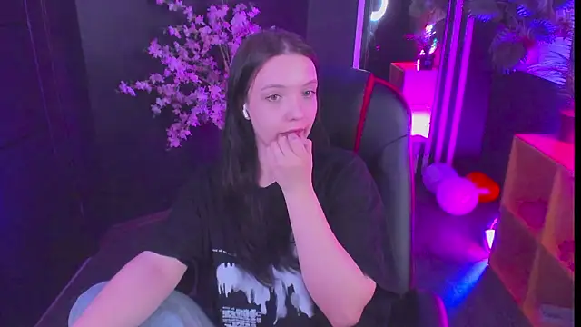 Czat XXX na żywo – Emily_tender