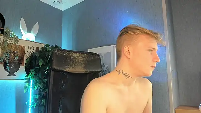 AlexxSweet élő XXX-chatje