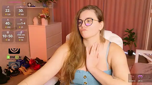 KellyKleine 即時 XXX 聊天