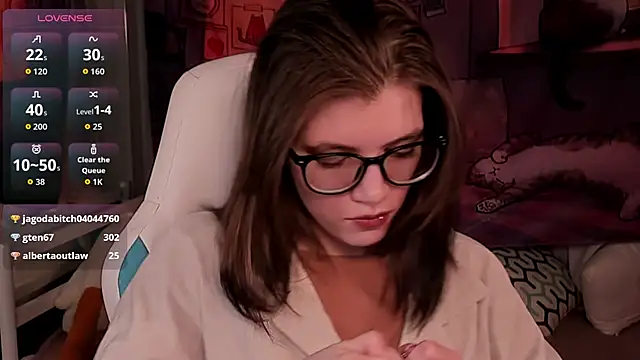 Chatroom XXX en direct de CathyAdams