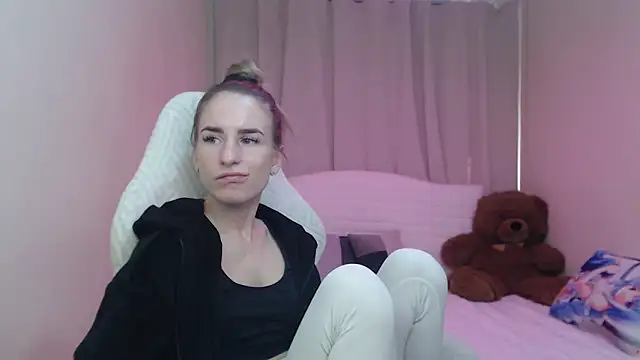 Chat +18 de DeboraHorny ao vivo