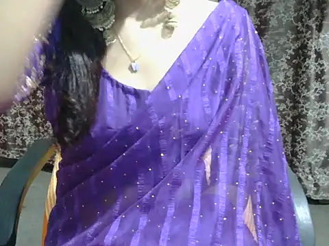 Adorable_Ayesha Adlı Modelin Canlı XXX Sohbeti