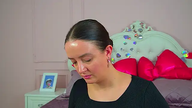 ElinaBellucci: απευθείας συνομιλία ΧΧΧ