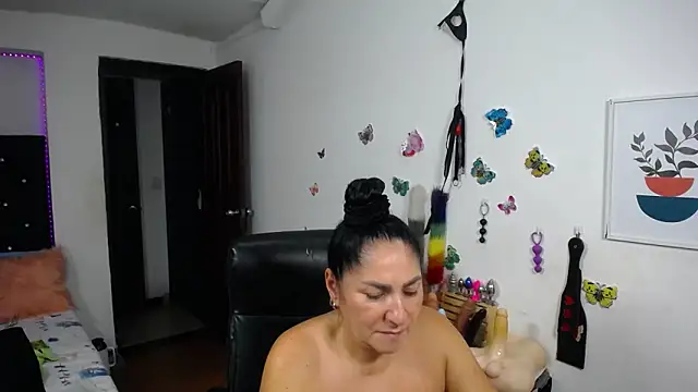 mature_bigboobs10 现场XXX聊天