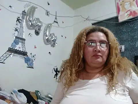 Chat XXX en directo de Perla1981--