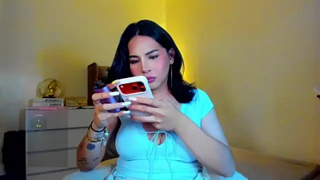 Chatroom XXX en direct de AmandaWilde