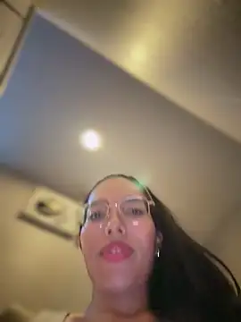 SheenaBrooke: διαδικτυακό σόου στην κάμερα