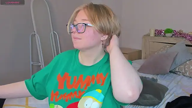 Lauraaa_Smith: онлайн-секс-чат