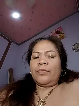 Chat +18 de twinsflowers45 ao vivo