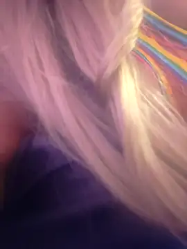 Chat XXX ao vivo de EmilyyRosee_