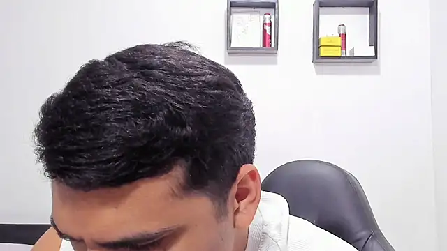 noah_belami Pertunjukan Webcam