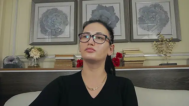 Chat +18 de HellenDesire ao vivo