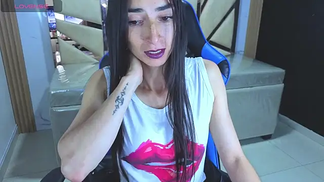 Maily_a_ Live XXX Chat