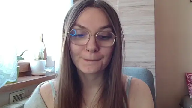 LooveELLYx 即時 XXX 聊天