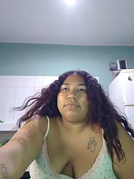 AprilBelmore: διαδικτυακό σόου στην κάμερα