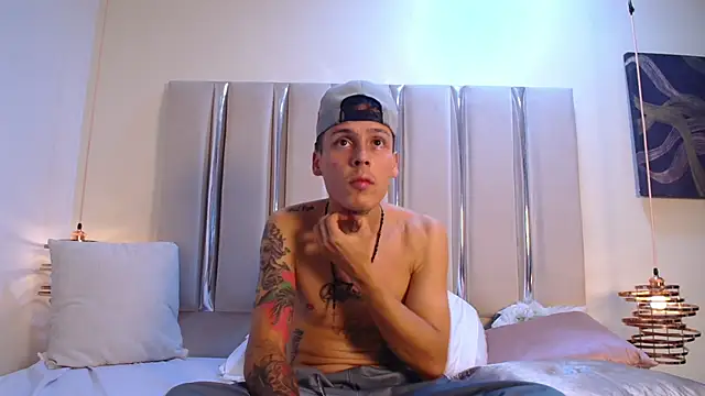 Show Webcam de Ethan_Wolfe